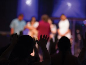audience CR Erika Giraud on Unsplash