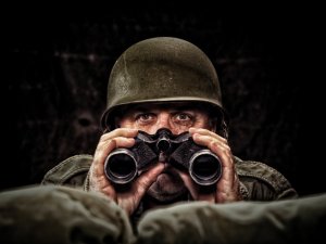 Soldier Binoculars CR cmannphoto istock.jpg