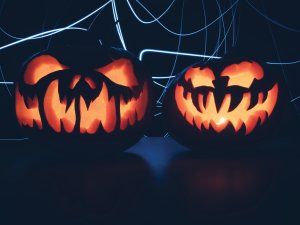 Horror_pumpkins_CR_James Kemp_on_Unsplash.jpeg 