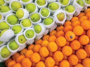 Apples and oranges CR Nerfee Mirandilla on Unsplash 