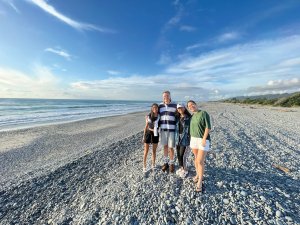 RMIP Students beach