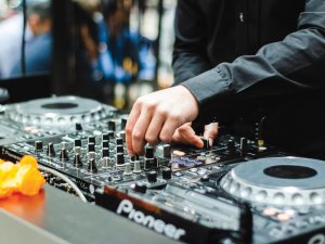 DJ Deck