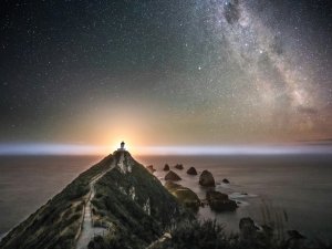 Lighthouse night