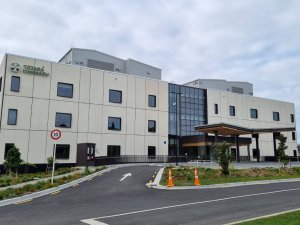 View of the new Tōtara Haumaru building at North Shore Hospital