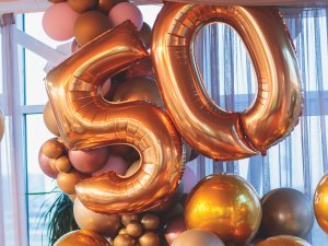 50 Gold balloon CR Nikolay Tsuguliev on iStock