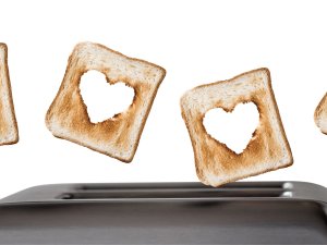 Toaster toast CR FTiare on iStock