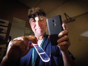 Dr David Grayson