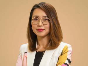 Kelly Feng 