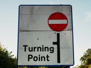 Turning point Roger Bradshaw on Unsplash