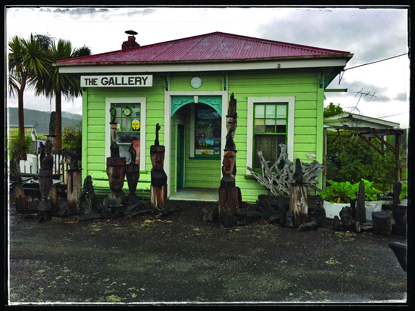 Art gallery in Ahura