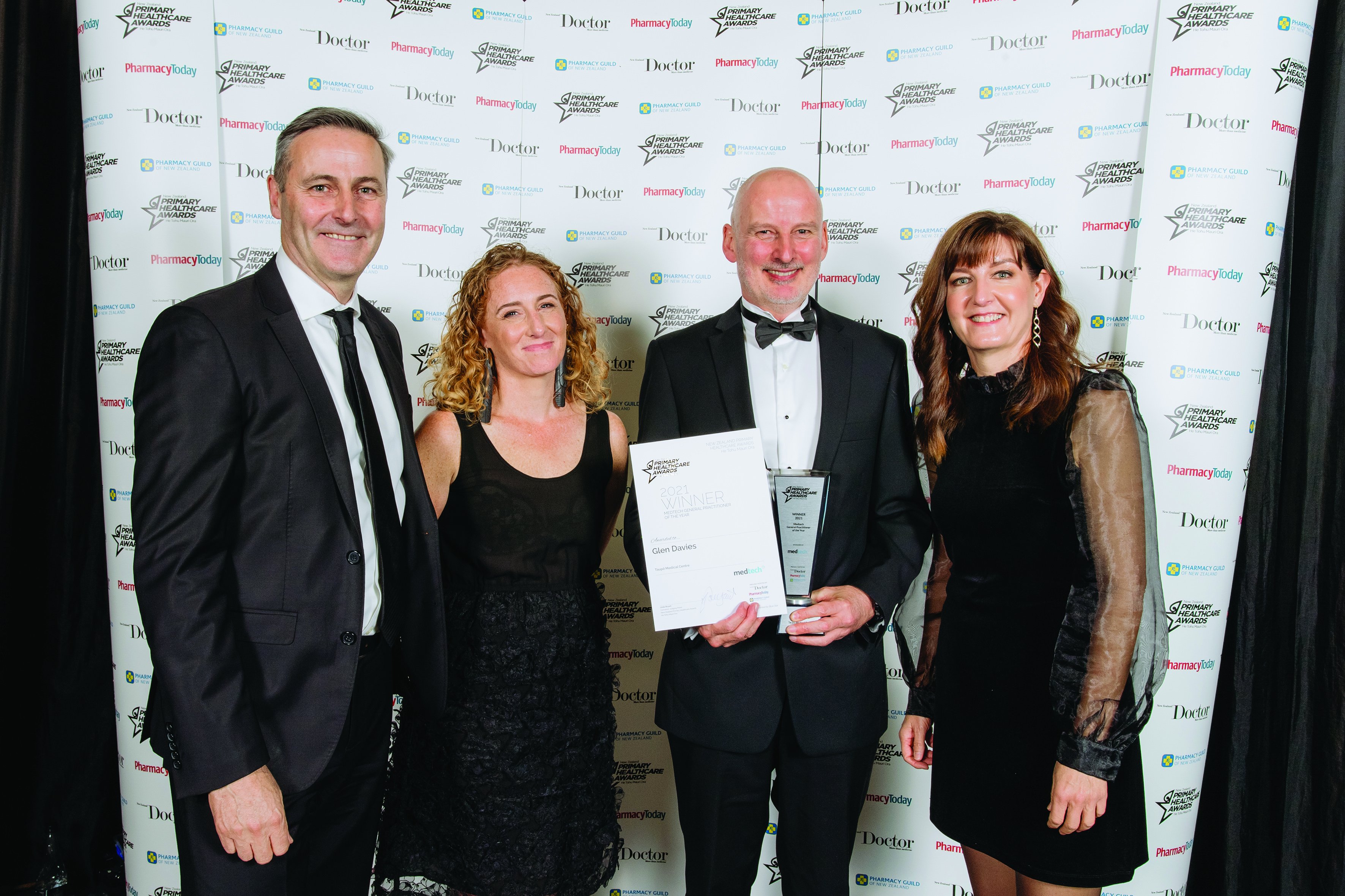 Jeremy van de Klundert, Medtech Global, Charlotte Perry, Glen Davies and Belinda Rowles at the NZPHA