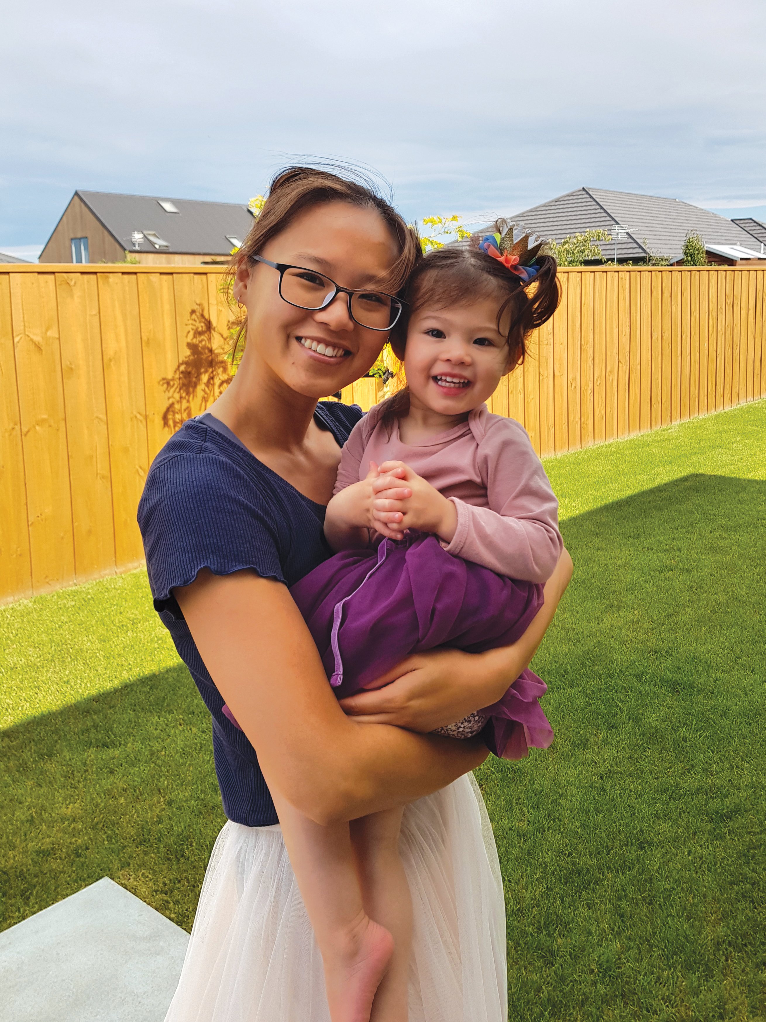 Suzy Cheng and Freya_0.jpg 