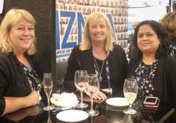 Libby Thomas, MPS, Debra Leutenegger, Breast Cancer Foundation NZ, Sangeeta Shah, Medtech